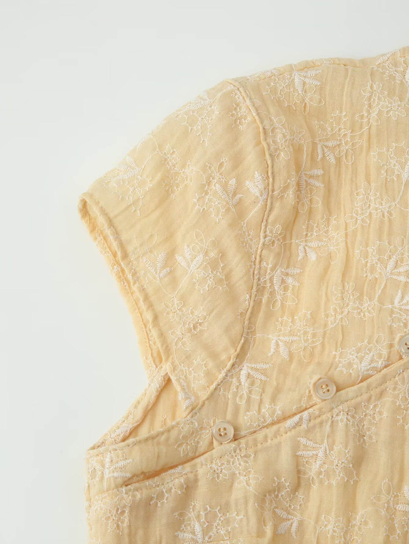 Blusa Qipao con bordado floral - Embroidery Yellow reseña y precio
