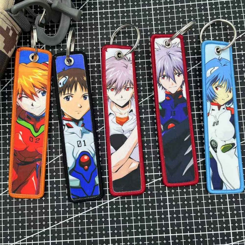 Llavero Evangelion, etiqueta p - Embroidery Zone reseña y precio