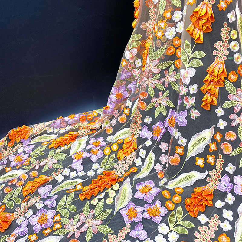 Campana de viento amarilla de  - Embroidery Yellow reseña y precio